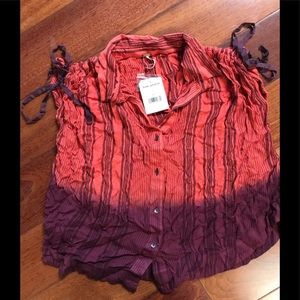 Free People shirt - NWT - size S.